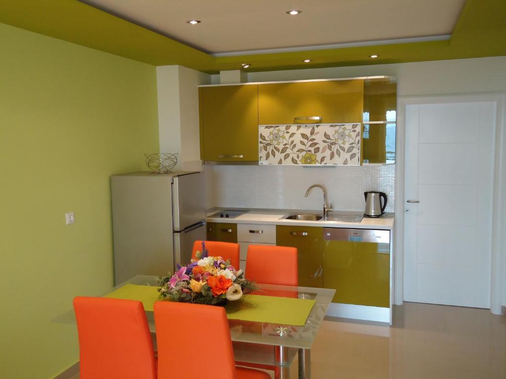 Villa Grgo Apartments Tučepi Kamer foto