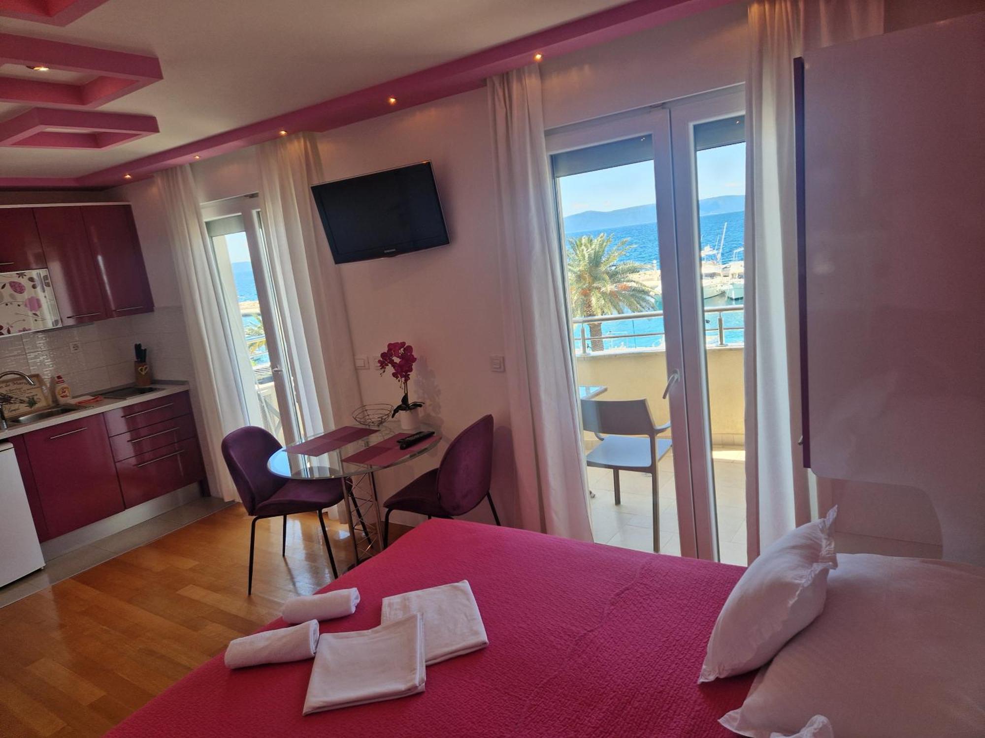 Villa Grgo Apartments Tučepi Buitenkant foto