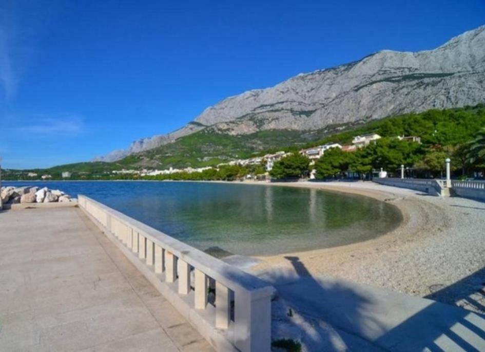 Villa Grgo Apartments Tučepi Buitenkant foto